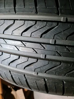 195/55/16 Landsail B/new Tyre Only One