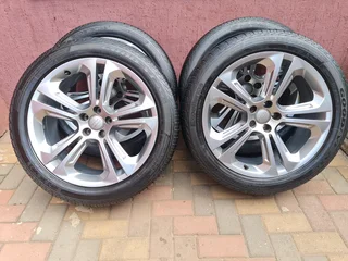 AUDI Q5 OEM 20INCH MAGS AND TYRE&#39;S