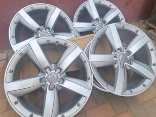 AUDI A1/S1 OEM 17INCH MAGS