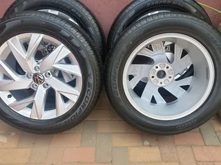 VW TIGUAN BRAND NEW 18INCH MAGS AND TYRE&#39;S