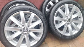 Vw Golf 6/7 &amp; Jetta Oem 17inch Mags And Tyre&#39;s