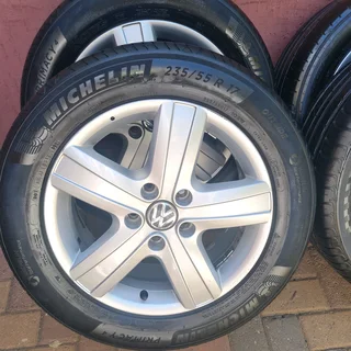 VW T5/T6 CARAVELLE 17INCH MAGS AND TYRE&#39;S