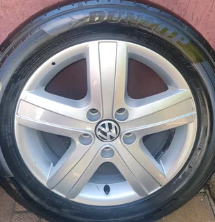 VW T5/T6 CARAVELLE 17INCH MAGS AND TYRE&#39;S