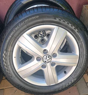 VW T5/T6 CARAVELLE 17INCH MAGS AND TYRE&#39;S
