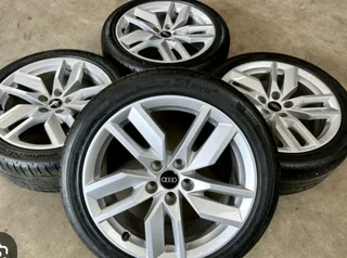 Audi Q5 Oem 18in Mags And Tyres
