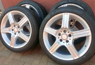 Mercedes V Class Oem 18in Mags And Tyres