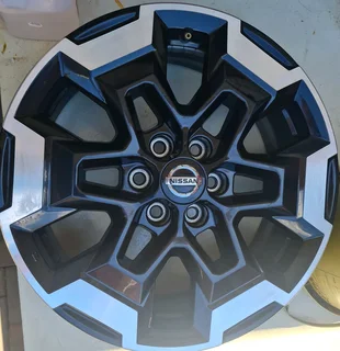 Nissan Navara Oem 18inch Single Mag