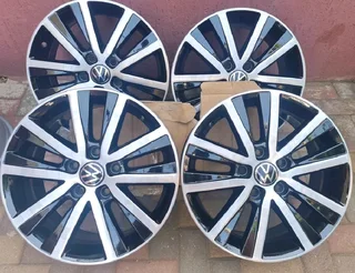 Vw T6.1 Oem 17inch California Mags