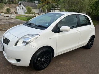 Low low mileage!2006 Toyota Yaris 1.3