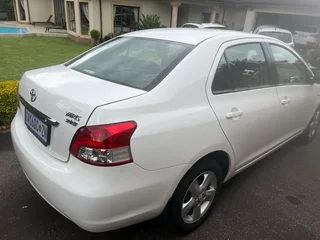 2008 Toyota Yaris Sedan LOW MiLEAGE!!!!