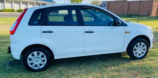 2015 Ford Figo Hatchback