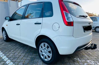 2015 Ford Figo Hatchback