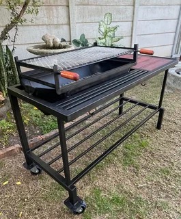 Custom smokers, braais, and inserts