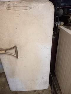 VINTAGE FRIDGE  PHOENIX
