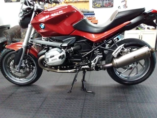 Bmw R1200R Like New!!!