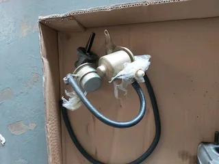 URGENT SALE - Vw golf 1/caddy 1.6 carb complete top