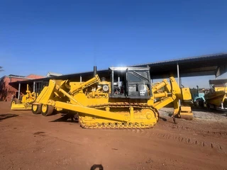 1980 Komatsu D155 Bull Dozer