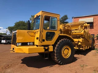 1990 Caterpillar 615 Belly Scraper