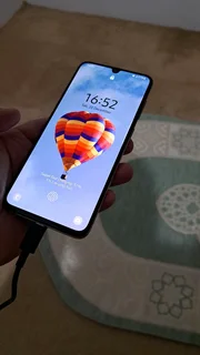 White Samsung A70 128GB 6GB RAM