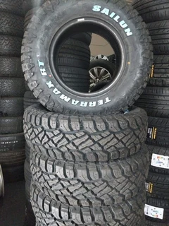 3.0x9.50 R15 Hilo AT) Tyre