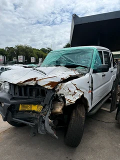 Stripping Mahindra Scorpio Mhawk For Spares