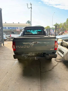 Stripping Isuzu KB300 Dteq Automatic For Spares
