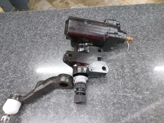 Toyota Hilux Steering Box New KZTE/3RZ/5L