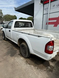 Stripping Isuzu KB250 Fleetside For Spares