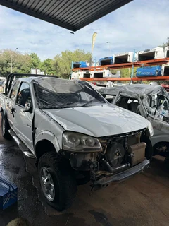 Stripping GWM Steed 5 2.5 TCI For Spares