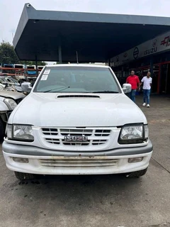 Now Stripping Isuzu KB300 For Spares