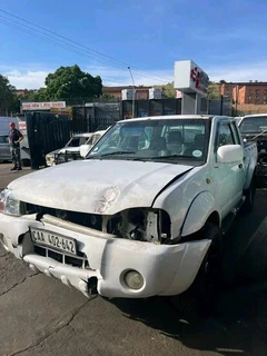 Now Stripping Nissan Hardbody 2.4L KA24 For Spares