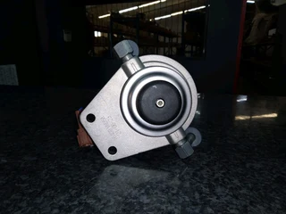 Nissan Hardbody ZD30 Primer Pump New