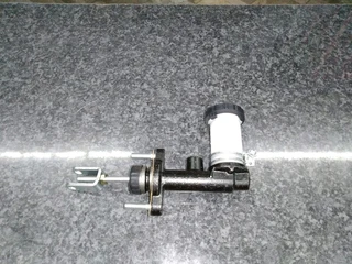 Isuzu 1989-2004 Clutch Master Cylinder