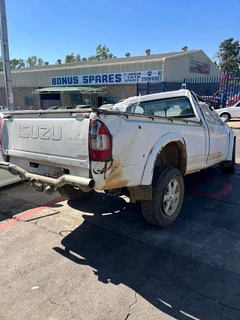 Isuzu 2012 KB300 Dteq 4JJ1 Stripping For Spares