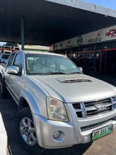 Stripping 2012 Isuzu KB300 Dteq 4JJ1 For Spares