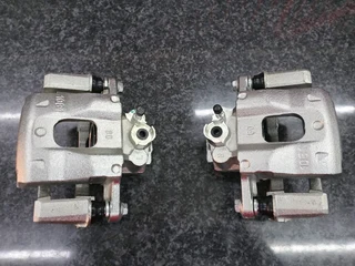 Isuzu 1997-04 Brake calipers