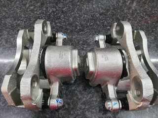 Isuzu 1997-04 Brake calipers