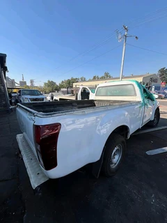 2019 Isuzu Dmax KB250 4JA1 Stripping For Spares