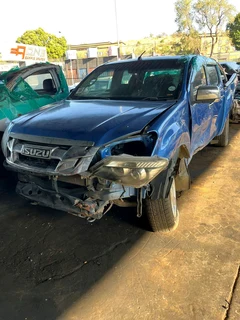 Now Stripping Isuzu Dmax KB300 2015