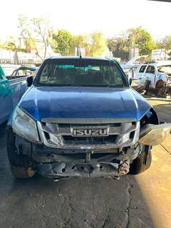 Now Stripping Isuzu Dmax KB300 2015