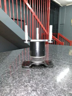 Nissan Navara 2x4 Gearbox Mounting New