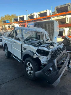 Stripping Mahindra Scorpio S4