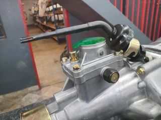 Hilux 4 Bolt Gearleaver Gearbox New