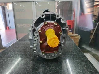 Hilux 4 Bolt Gearleaver Gearbox New