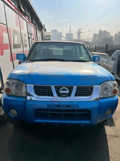 Now Stripping Nissan Hardbody KA24 For Spares