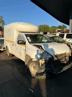 Stripping Isuzu KB250 Dmax For Spares