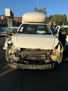 Stripping Isuzu KB250 Dmax For Spares