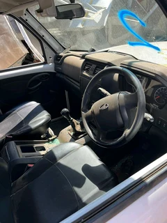 Stripping Mahindra Scorpio S4 For Spares