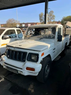 Stripping Mahindra Bolero 2.5 For Spares
