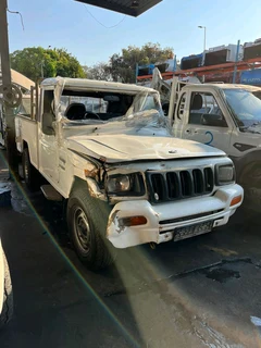 Stripping Mahindra Bolero 2.5 For Spares